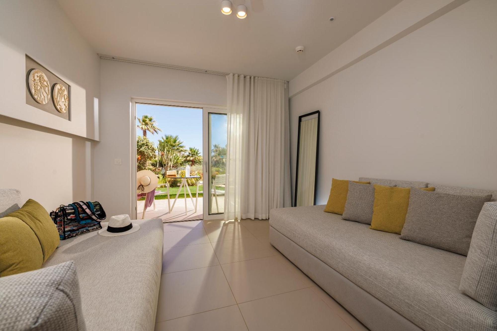 Anissa Beach Hotel خيرسونِسوس المظهر الخارجي الصورة