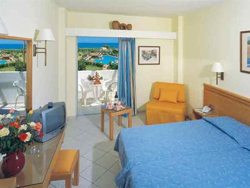 Anissa Beach Hotel خيرسونِسوس المظهر الخارجي الصورة